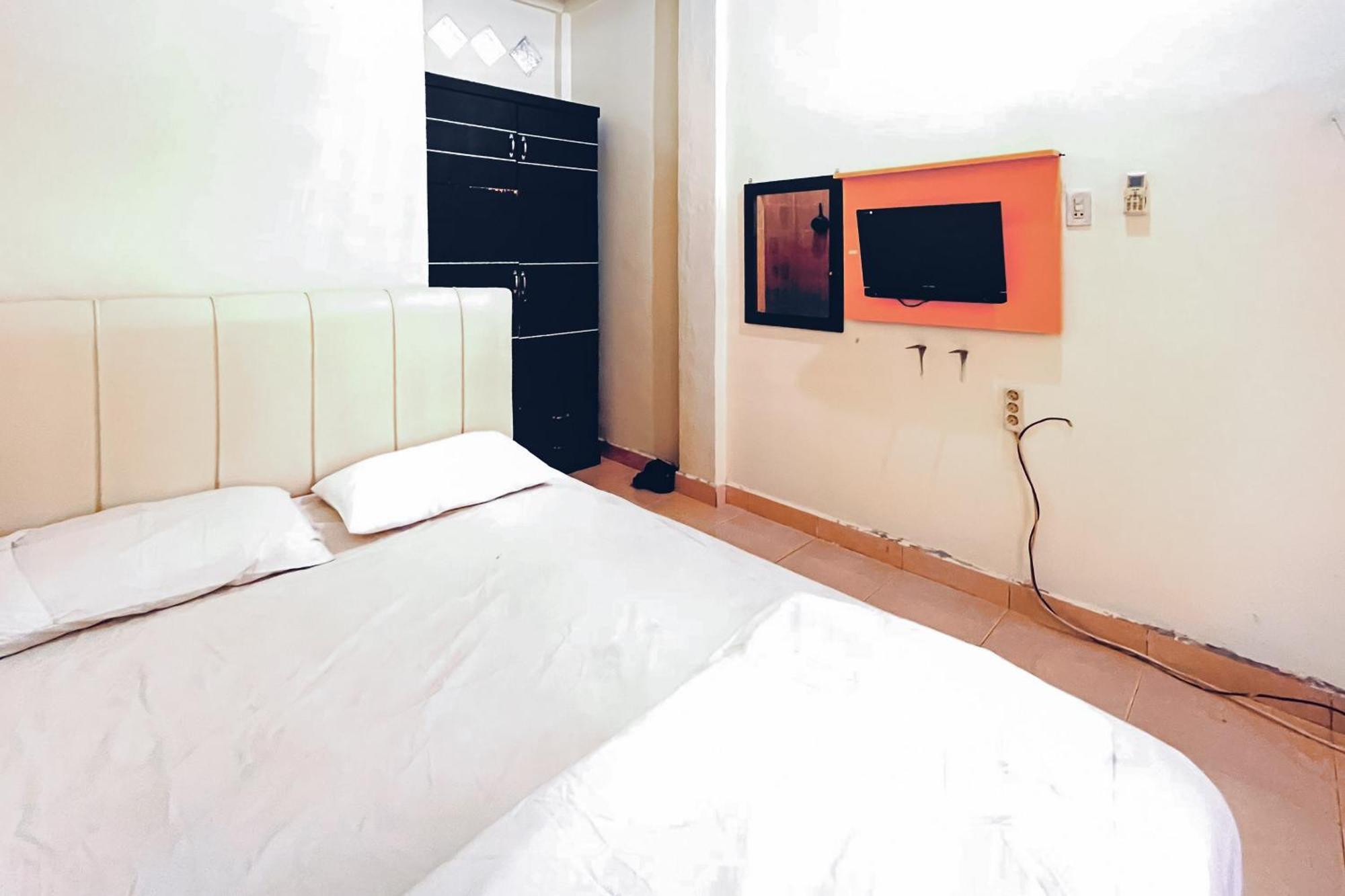 Amira House Kisaran Redpartner Hotell Exteriör bild